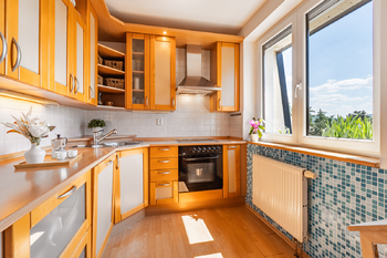 Prodej bytu 2+kk v osobním vlastnictví 49 m², Černošice