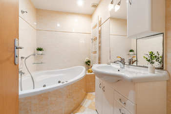 Prodej bytu 2+kk v osobním vlastnictví 49 m², Černošice