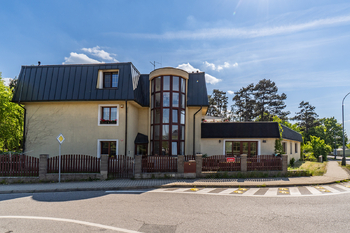 Prodej bytu 2+kk v osobním vlastnictví 49 m², Černošice