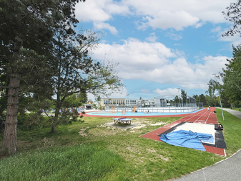 Sportoviště - Prodej v osobním vlastnictví, Praha 5 - Zbraslav