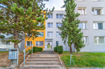 Prodej bytu 4+1 v družstevním vlastnictví 90 m², Praha 9 - Horní Počernice
