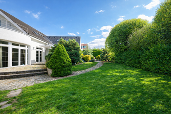 Prodej domu 280 m², Jesenice