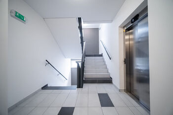 Prodej bytu 1+kk v osobním vlastnictví 39 m², Praha 5 - Stodůlky