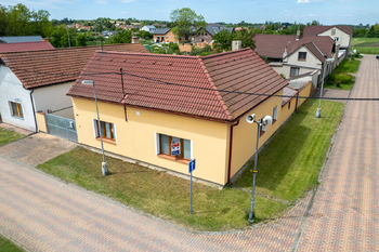 Pohled na dům - Prodej domu 91 m², Nová Ves I