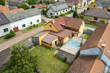 Pohled na dům - Prodej domu 91 m², Nová Ves I