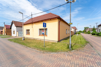 Pohled na dům - Prodej domu 91 m², Nová Ves I