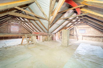 Půdní prostor a střecha - Prodej domu 91 m², Nová Ves I