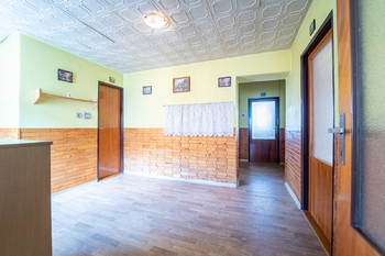 Vstupní prostor domu - Prodej domu 91 m², Nová Ves I