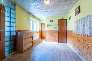 Vstupní prostor domu - Prodej domu 91 m², Nová Ves I