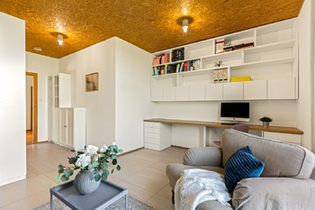 Pracovna v přízemí - Prodej domu 241 m², Sluštice