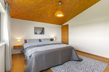 Ložnice - Prodej domu 241 m², Sluštice