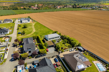 Pohled na dům - Prodej domu 241 m², Sluštice