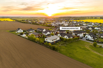 Pohled na dům - Prodej domu 241 m², Sluštice