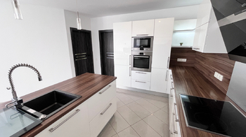 Prodej bytu 4+kk v osobním vlastnictví 119 m², Pelhřimov