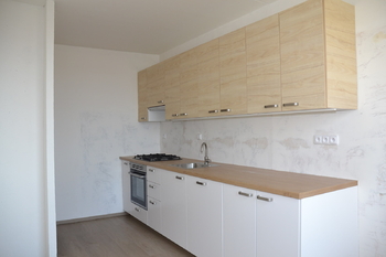 kuchyně Platónova - Pronájem bytu 3+1 v osobním vlastnictví 77 m², Praha 4 - Modřany