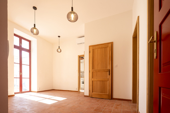 Pronájem komerčního prostoru 73 m², Pardubice