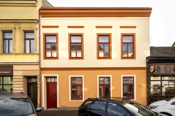 Pronájem komerčního prostoru 73 m², Pardubice