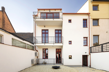 Pronájem komerčního prostoru 73 m², Pardubice