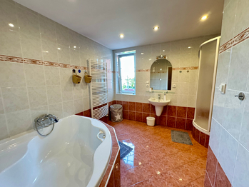 Pronájem bytu 4+kk v osobním vlastnictví 91 m², Praha 10 - Dolní Měcholupy