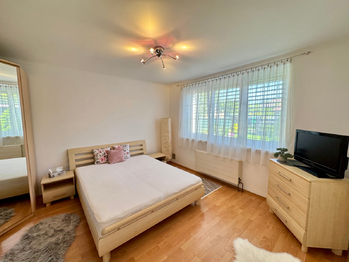 Pronájem bytu 4+kk v osobním vlastnictví 91 m², Praha 10 - Dolní Měcholupy