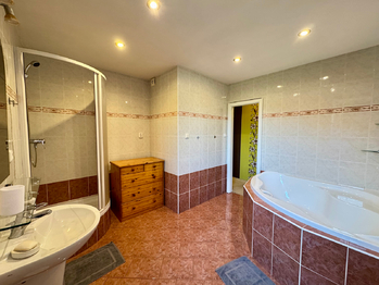 Pronájem bytu 4+kk v osobním vlastnictví 91 m², Praha 10 - Dolní Měcholupy