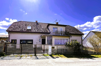Prodej domu 260 m², Trnov