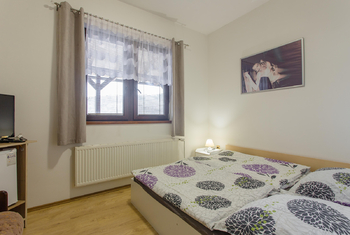 Prodej restaurace 1000 m², Tvarožná Lhota