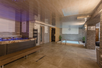 Prodej restaurace 1000 m², Tvarožná Lhota