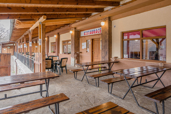 Prodej restaurace 1000 m², Tvarožná Lhota