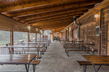Prodej restaurace 1000 m², Tvarožná Lhota