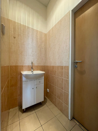 Pronájem obchodních prostor 27 m², Břeclav