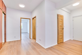 Pronájem bytu 2+1 v osobním vlastnictví 73 m², Praha 10 - Vršovice