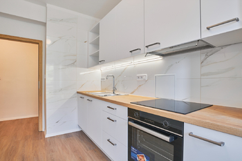 Pronájem bytu 2+1 v osobním vlastnictví 73 m², Praha 10 - Vršovice