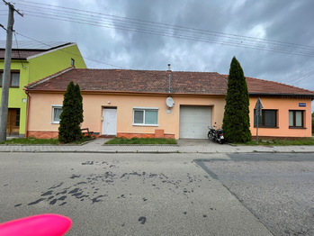 Pronájem domu 150 m², Blažovice