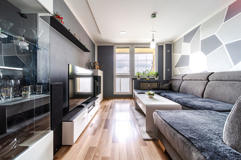 Obývací pokoj - Prodej bytu 3+1 v družstevním vlastnictví 73 m², Ostrava