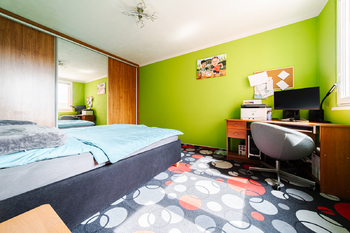 Ložnice - Prodej bytu 3+1 v družstevním vlastnictví 73 m², Ostrava