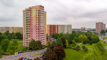Okolí - Prodej bytu 3+1 v družstevním vlastnictví 73 m², Ostrava