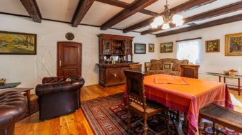 Prodej domu 287 m², Žandov