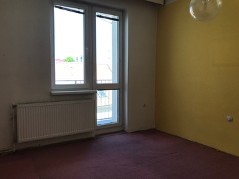 Prodej bytu 3+1 v osobním vlastnictví 85 m², Znojmo