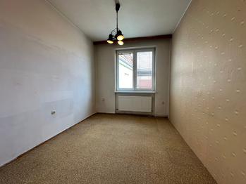 Prodej bytu 3+1 v osobním vlastnictví 85 m², Znojmo