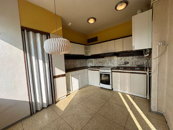 Prodej bytu 3+1 v osobním vlastnictví 85 m², Znojmo