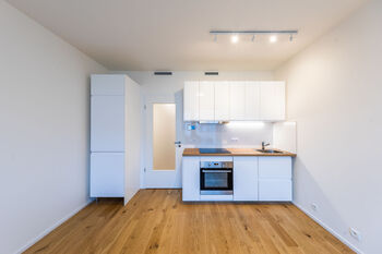 Pronájem bytu 1+kk v osobním vlastnictví 34 m², Praha 10 - Strašnice