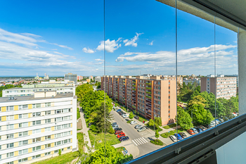lodžie u obývacího pokoje - Prodej bytu 3+1 v osobním vlastnictví 74 m², Kladno