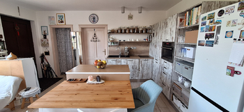 Obývací pokoj s kuchyní - Prodej domu 65 m², Ruprechtov