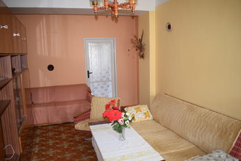 Vstup do ložnice z pokoje - Prodej bytu 2+1 v osobním vlastnictví 48 m², Jeseník