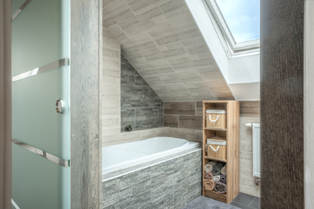 koupelna ... - Prodej domu 178 m², Havlíčkův Brod