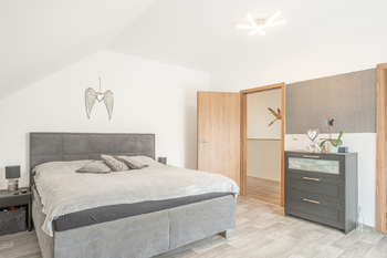 ložnice ... - Prodej domu 178 m², Havlíčkův Brod