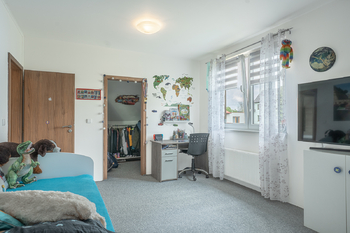 také se šatnou ... - Prodej domu 178 m², Havlíčkův Brod