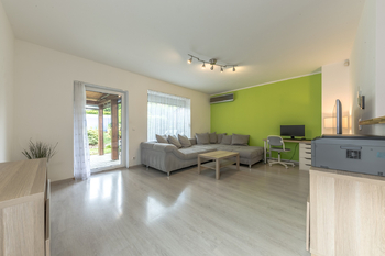 Prodej domu 95 m², Zlončice