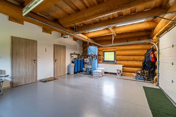 Prodej domu 297 m², Milešovice